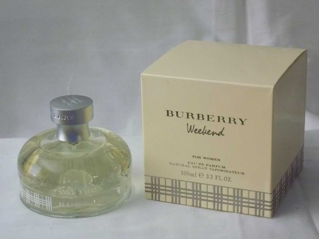 Burberry Weekend Perfume